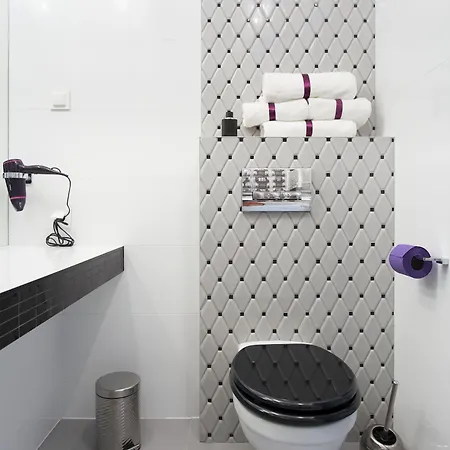Vola Aparthotel 4*