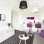 Vola Aparthotel 4*
